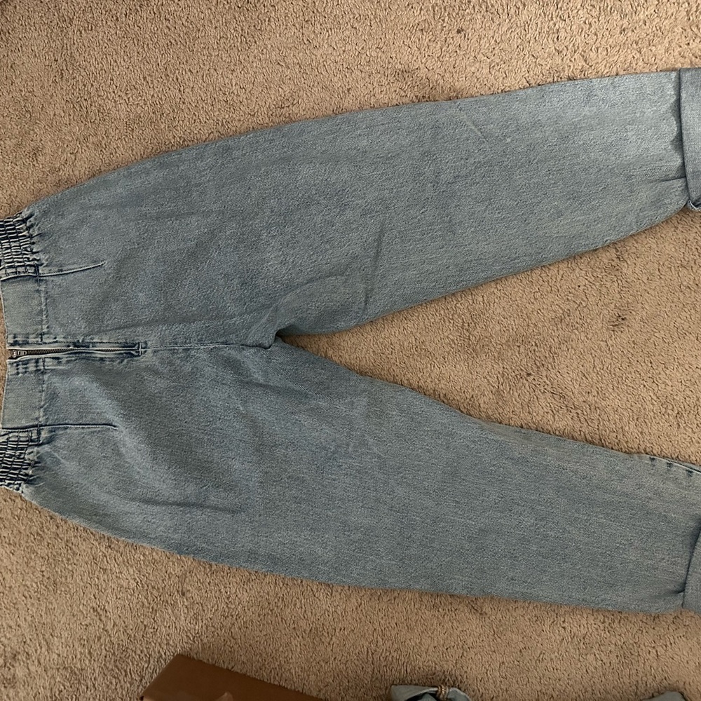 Bershka super unique mom jeans - Picture 3 of 6